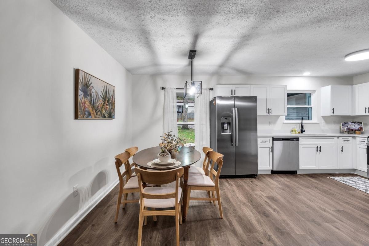 6881 Hickory Hollow Drive Douglasville - 6