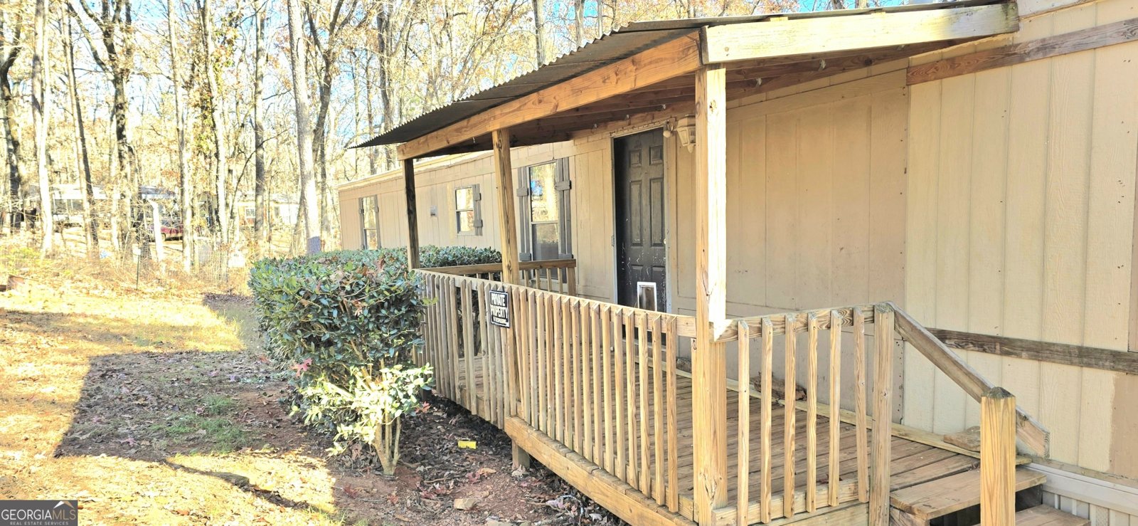 646 Snowy River Place Clarkesville - 1