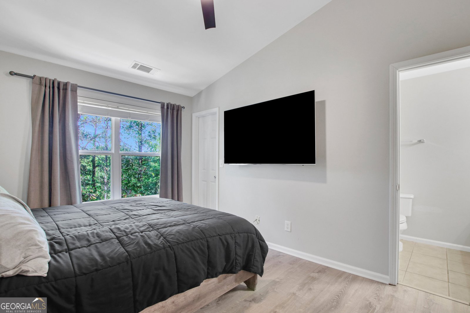 1081 Liberty Parkway Atlanta - 19
