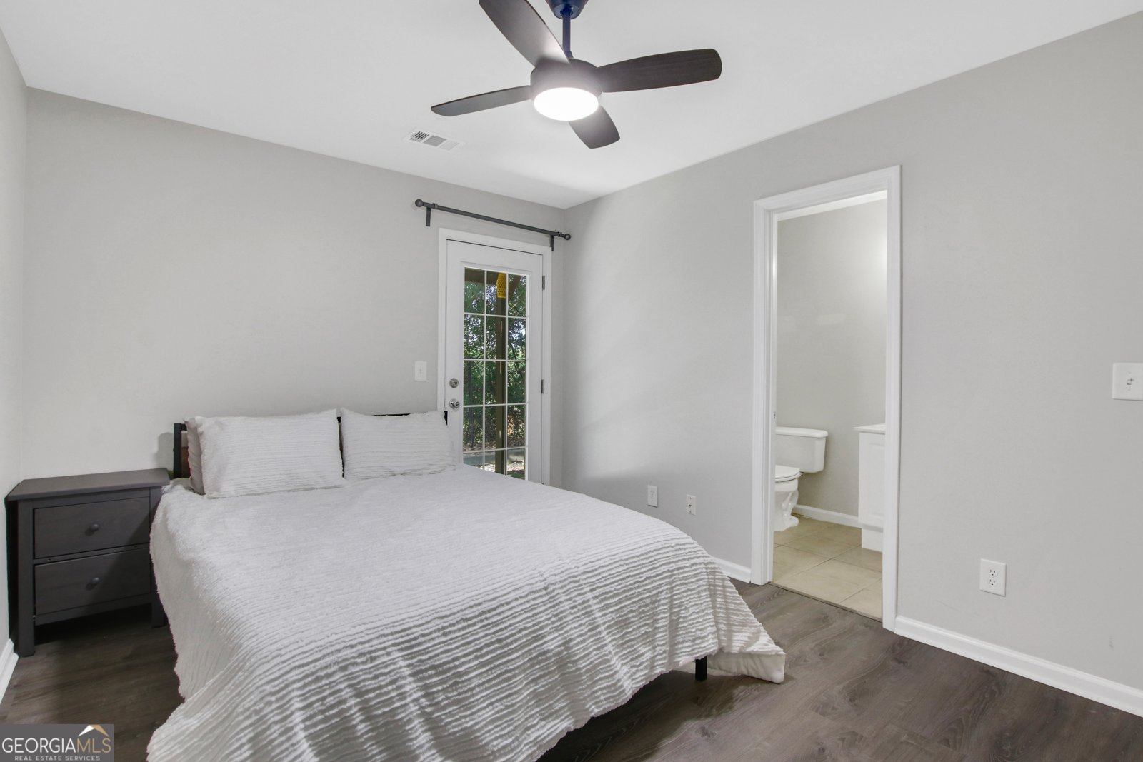 1081 Liberty Parkway Atlanta - 26