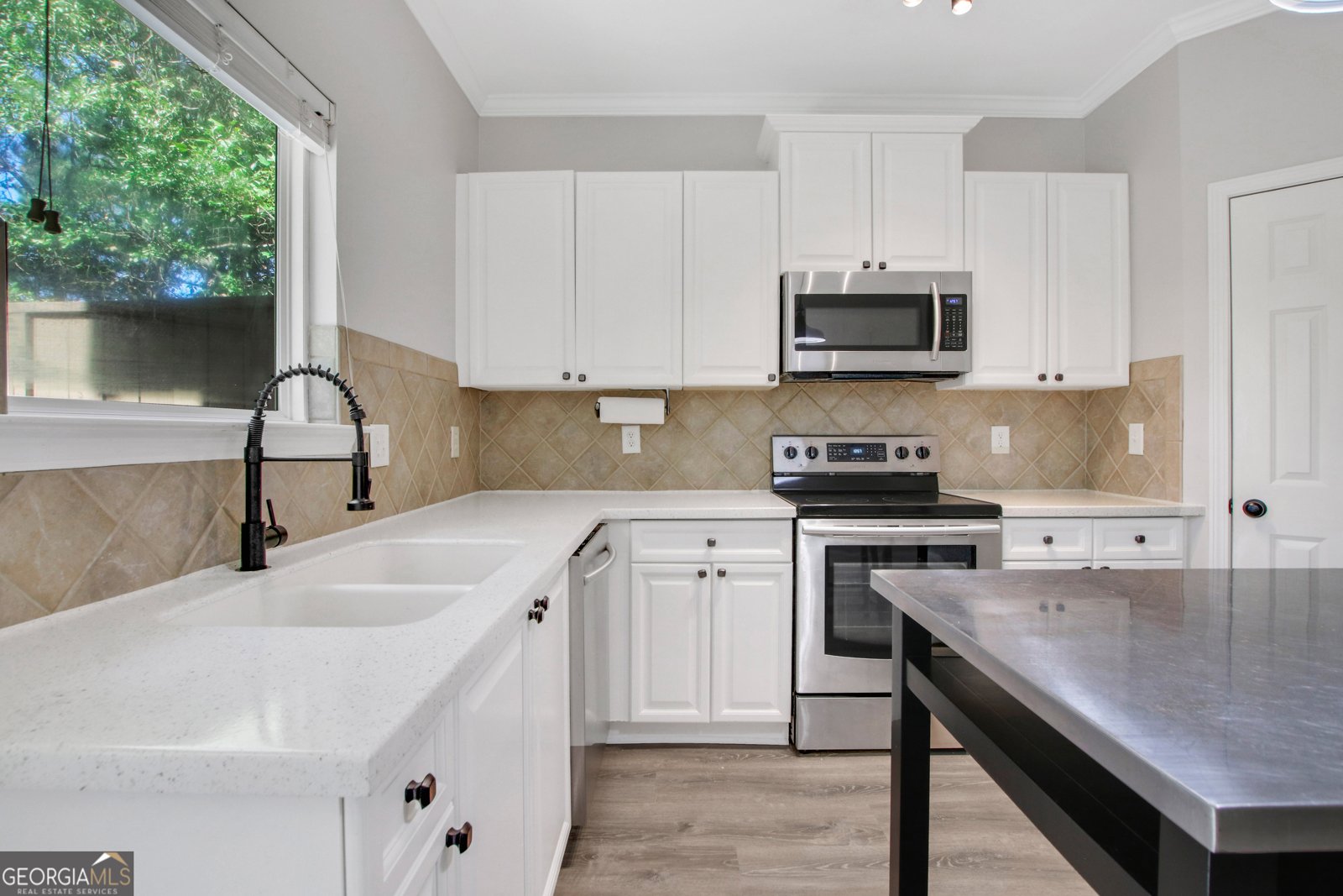 1081 Liberty Parkway Atlanta - 9