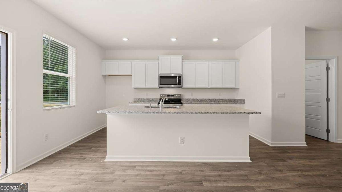 979 Cades Walk Lawrenceville - 13