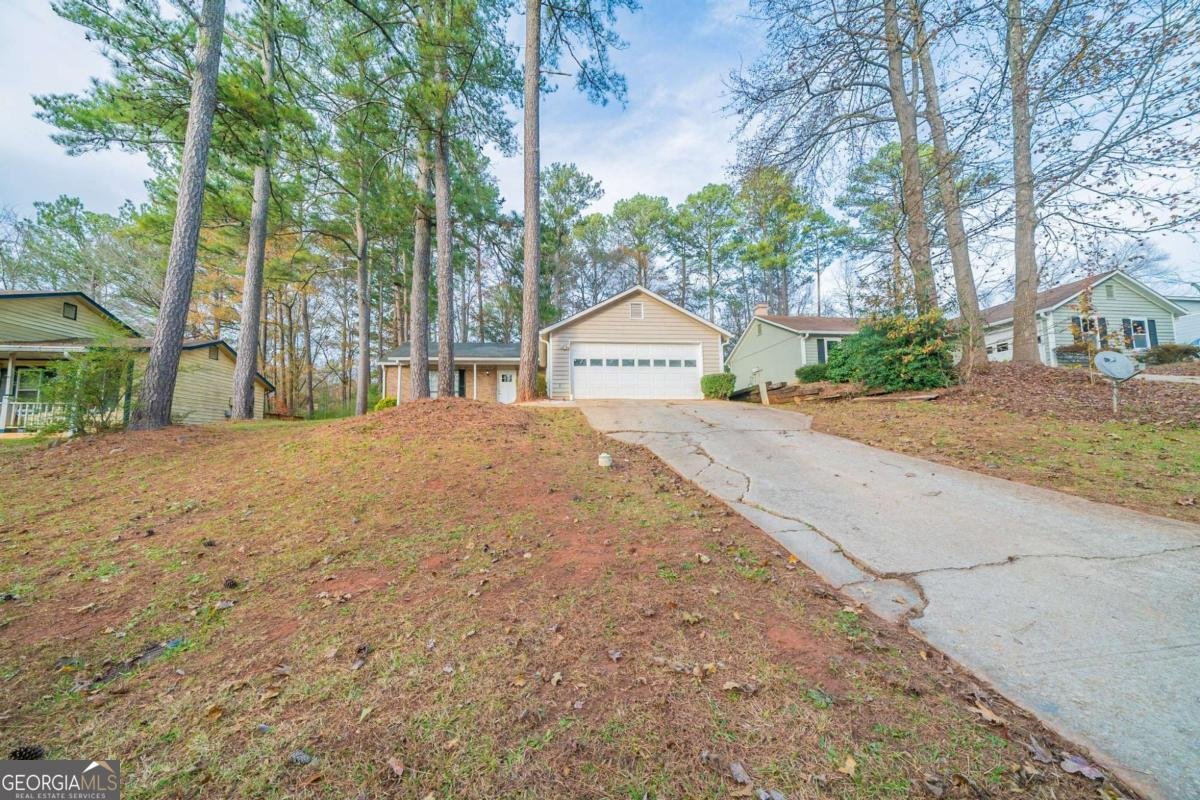 5136 Huxley Road Stone Mountain - 1