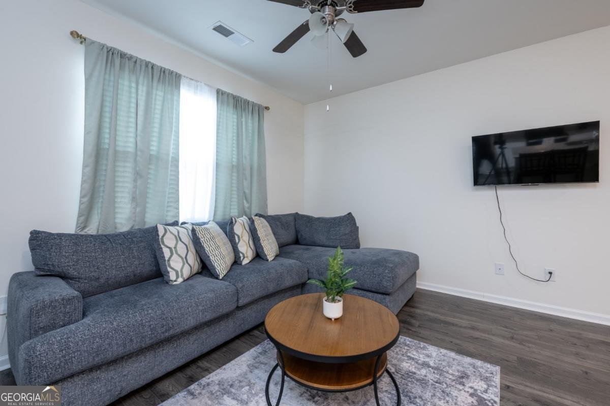 1304 Speckle Park Way Stockbridge - 11