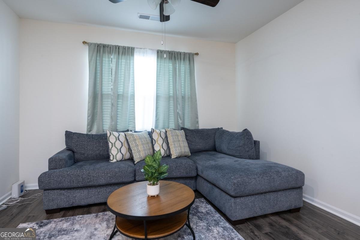 1304 Speckle Park Way Stockbridge - 9