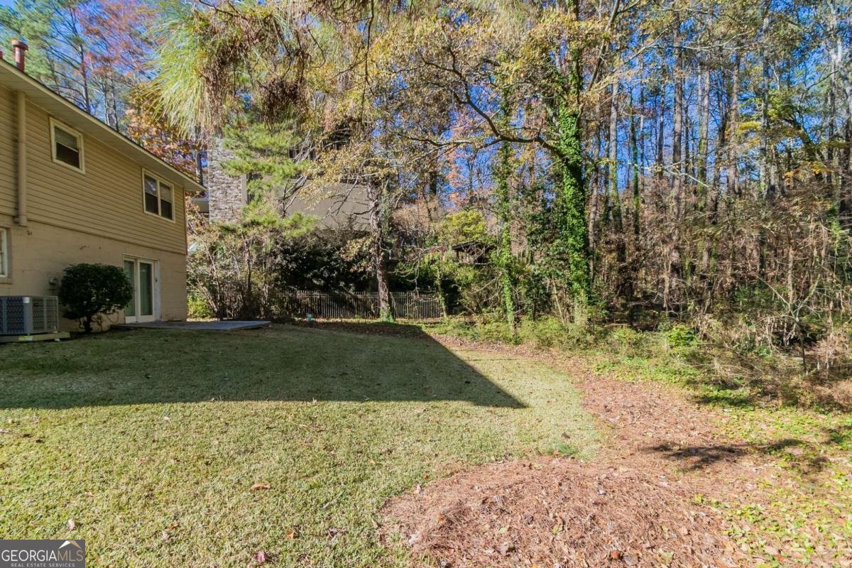 633 Larchmont Circle Atlanta - 30