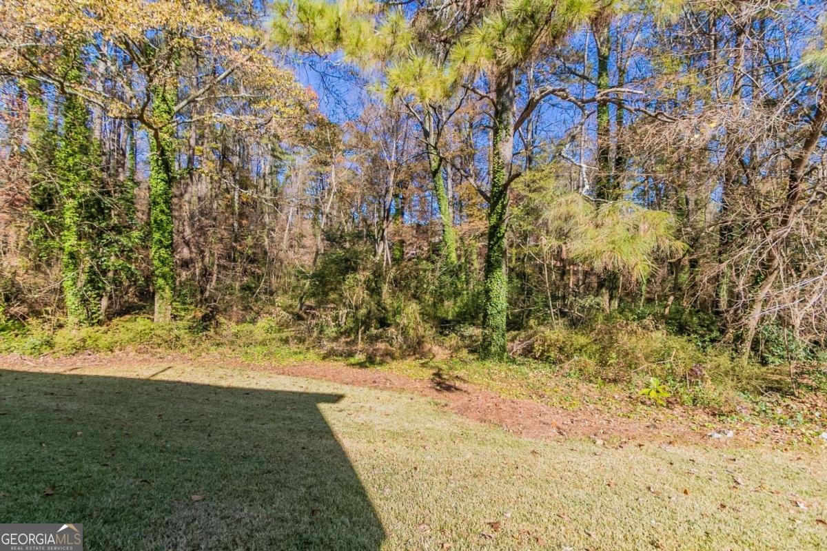 633 Larchmont Circle Atlanta - 31