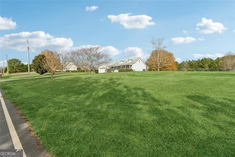 3825 GREEN Avenue Loganville - 3