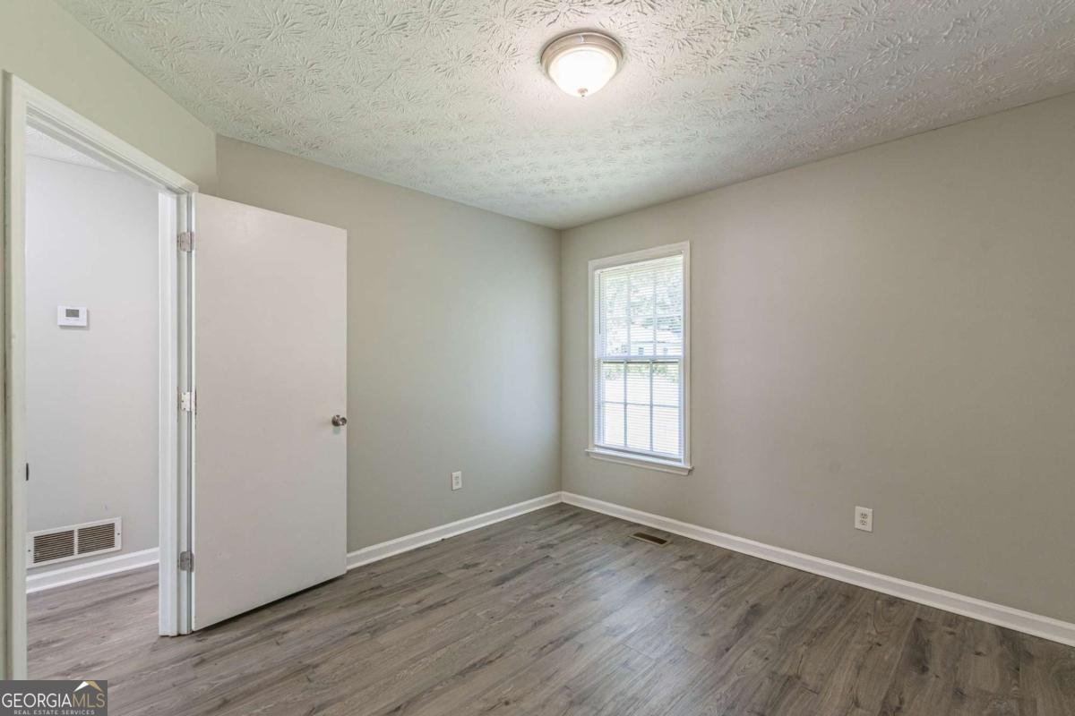 6226 Pine Lane Douglasville - 37