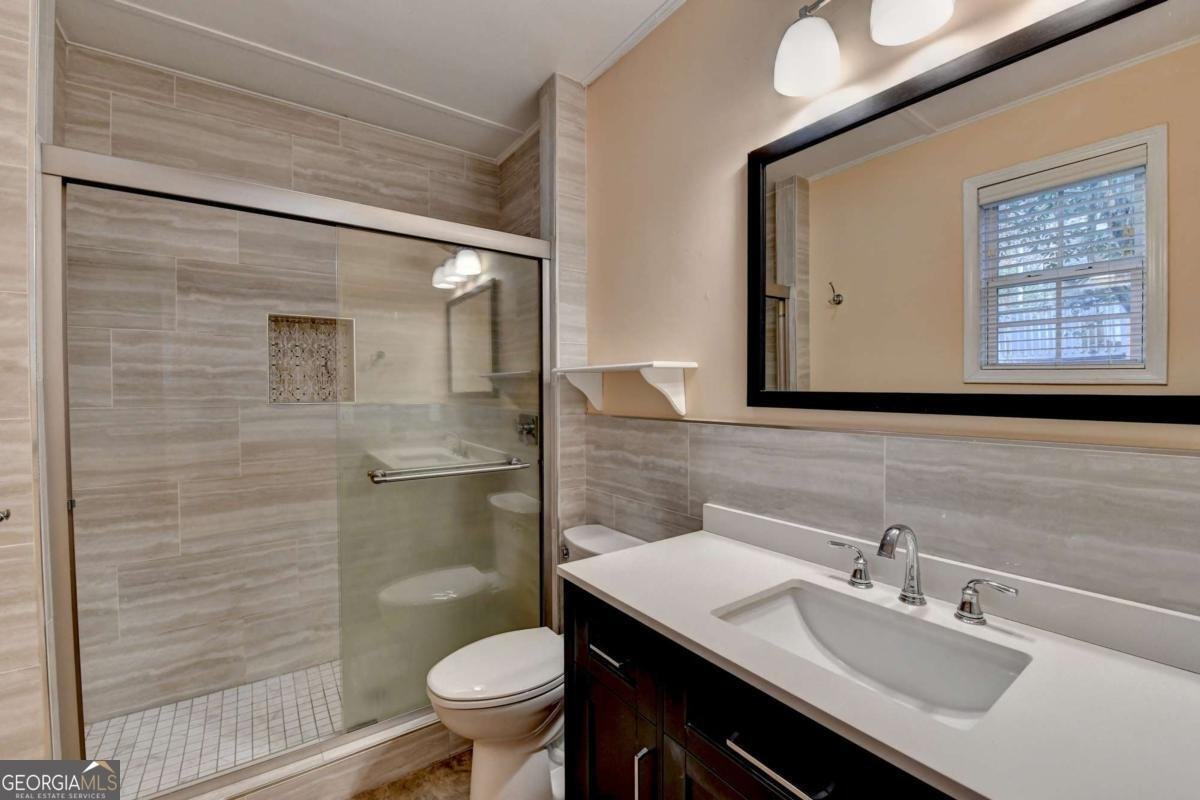 3479 Chestnut Drive Atlanta - 16