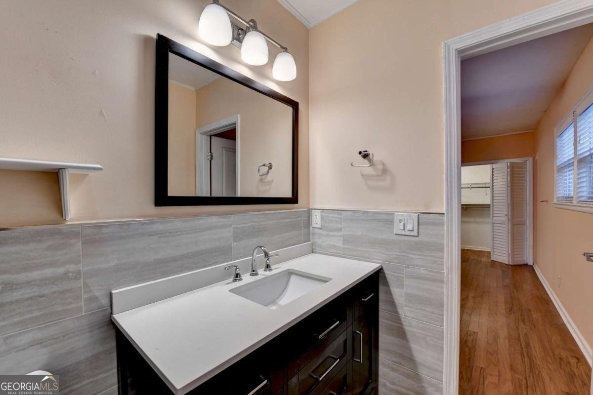 3479 Chestnut Drive Atlanta - 17