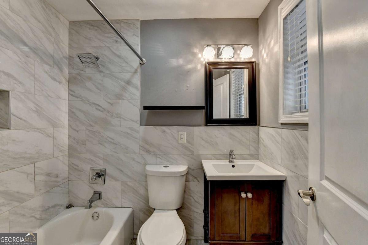 3479 Chestnut Drive Atlanta - 26