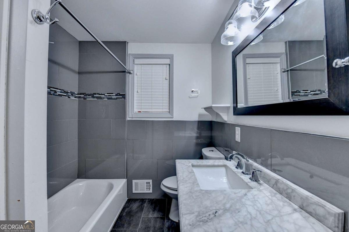 3479 Chestnut Drive Atlanta - 28