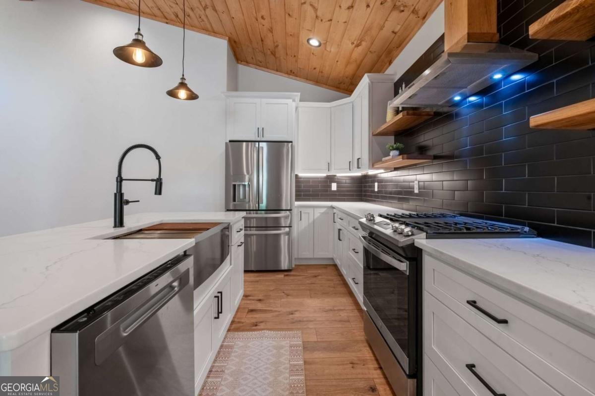 168 Ewing Street Blue Ridge - 14