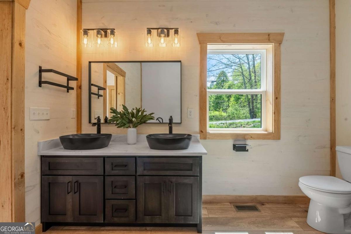 168 Ewing Street Blue Ridge - 30
