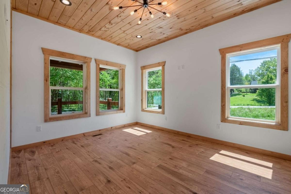 168 Ewing Street Blue Ridge - 41