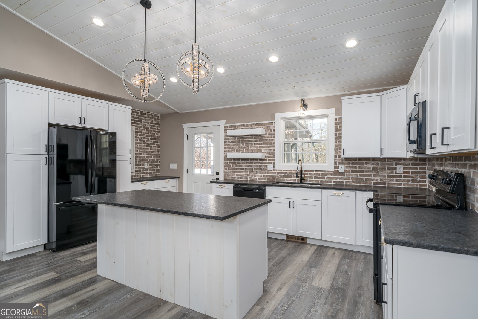 2865 Ada Street Blue Ridge - 10