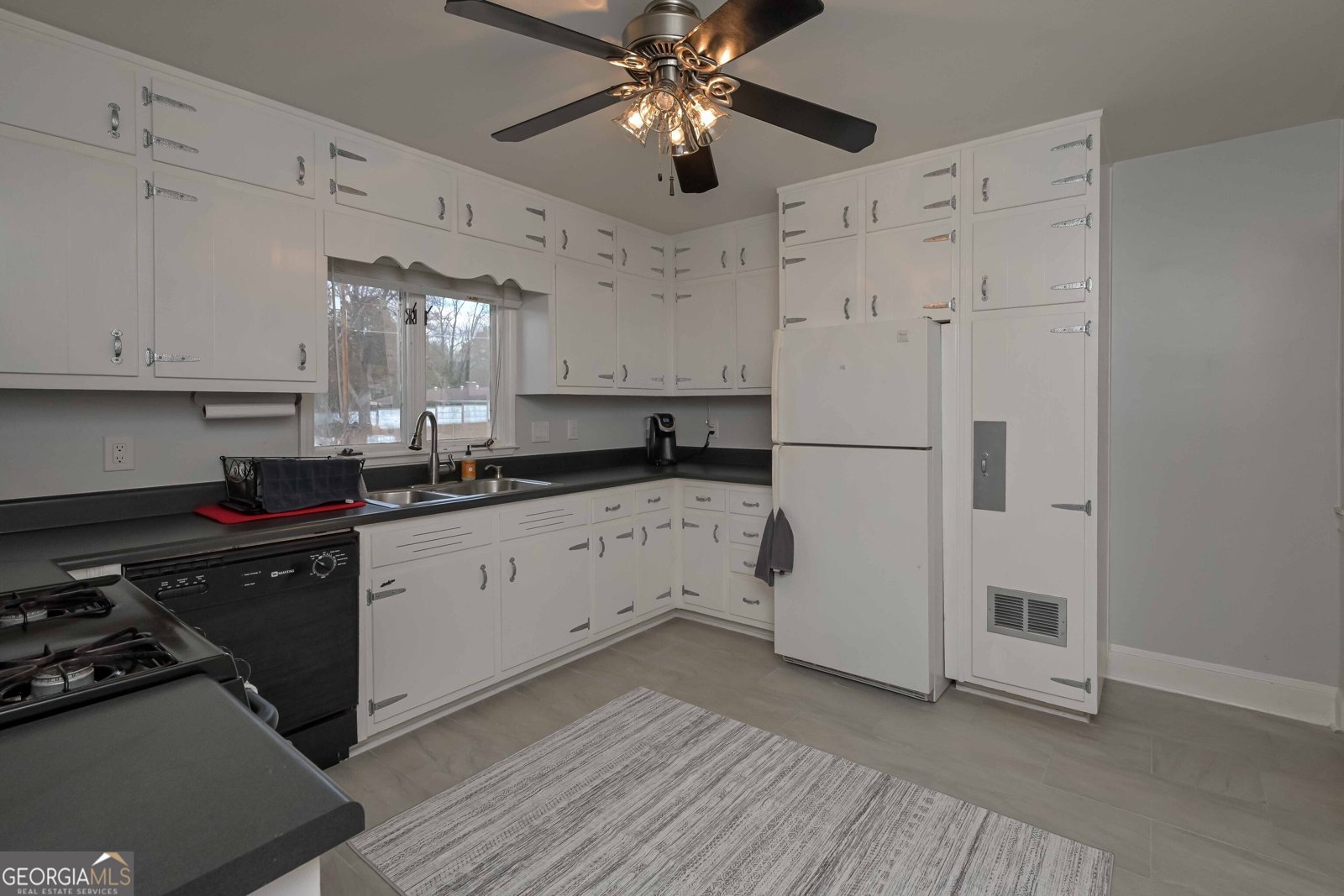 2192 Weslan Drive Austell - 16