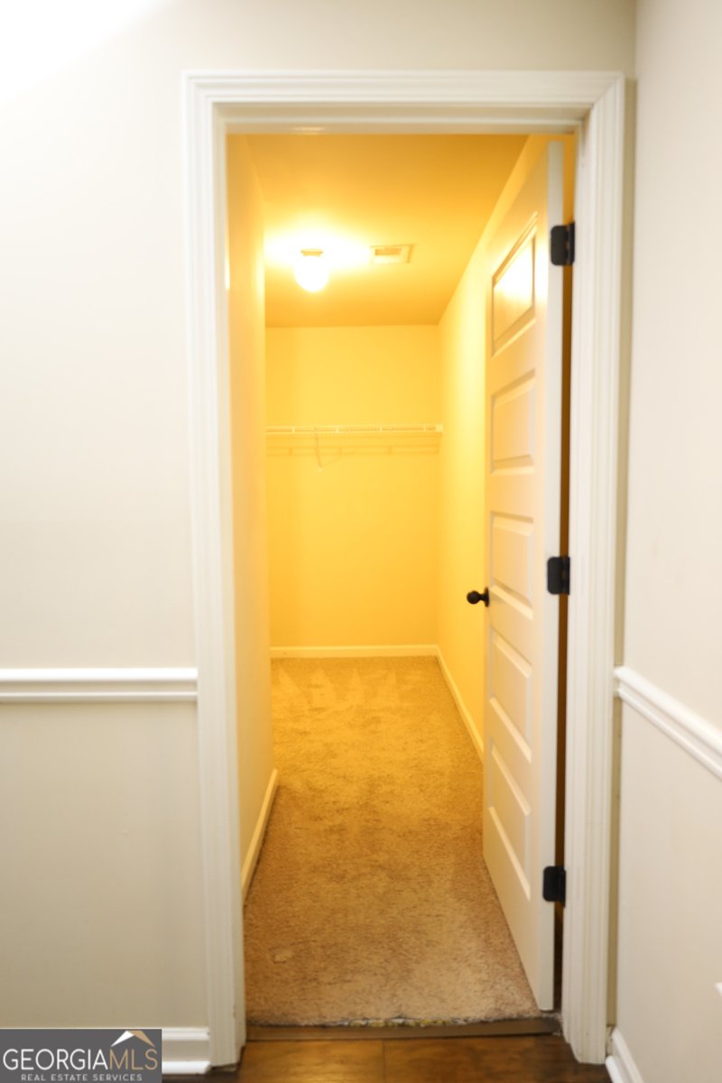 7940 White Oak Loop Lithonia - 45