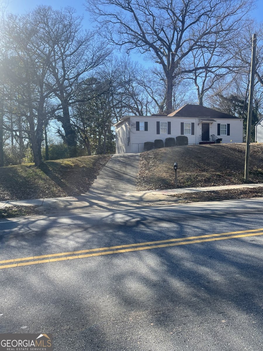 534 Hamilton E Holmes Drive Atlanta - 2