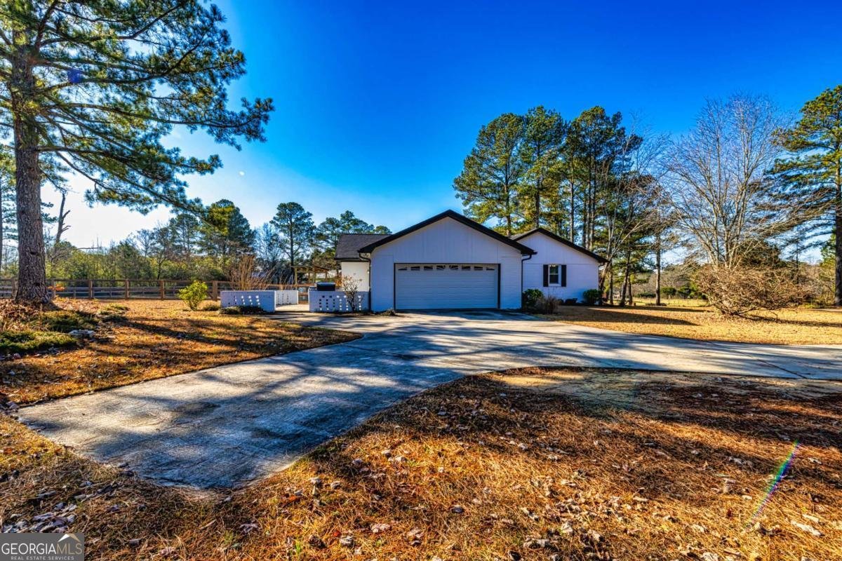3625 Pointer Road Loganville - 37