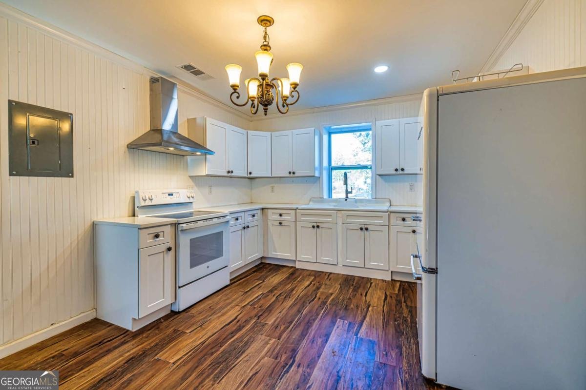 3625 Pointer Road Loganville - 55