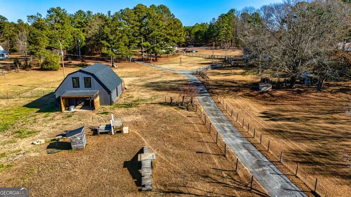 3625 Pointer Road Loganville - 76