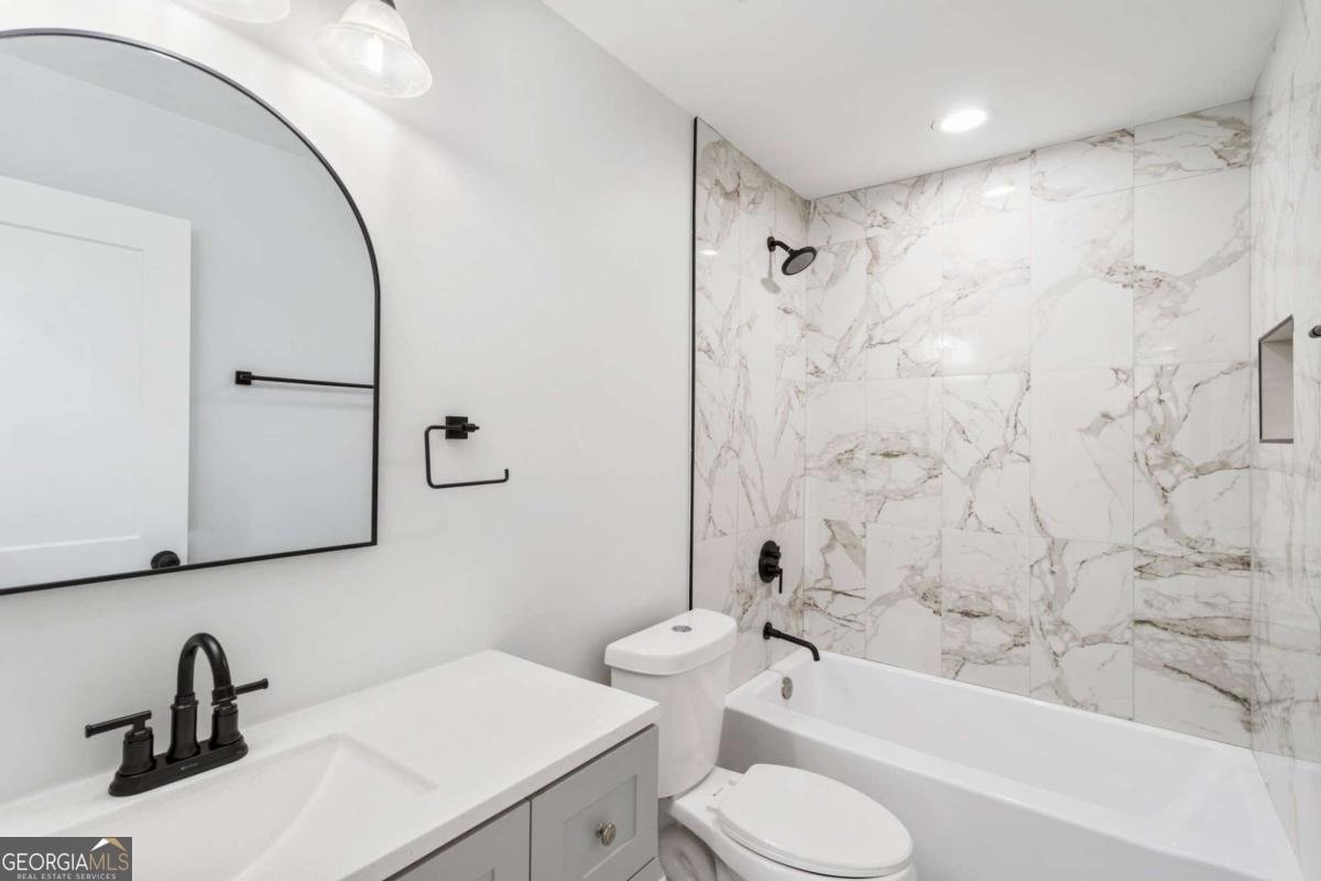 860 Gardner St SW Austell - 44