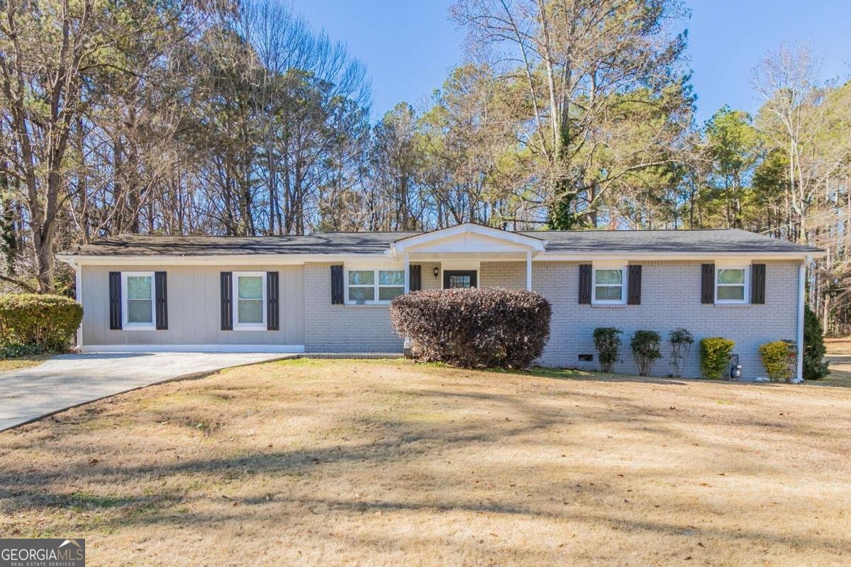 8661 Chestnut Lane Lithia Springs - 1