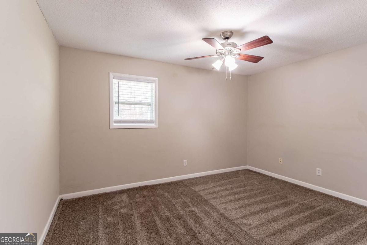 8661 Chestnut Lane Lithia Springs - 11
