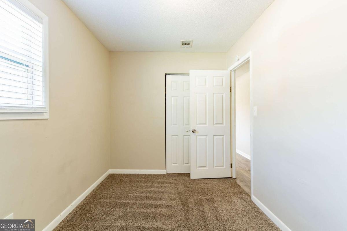 8661 Chestnut Lane Lithia Springs - 15