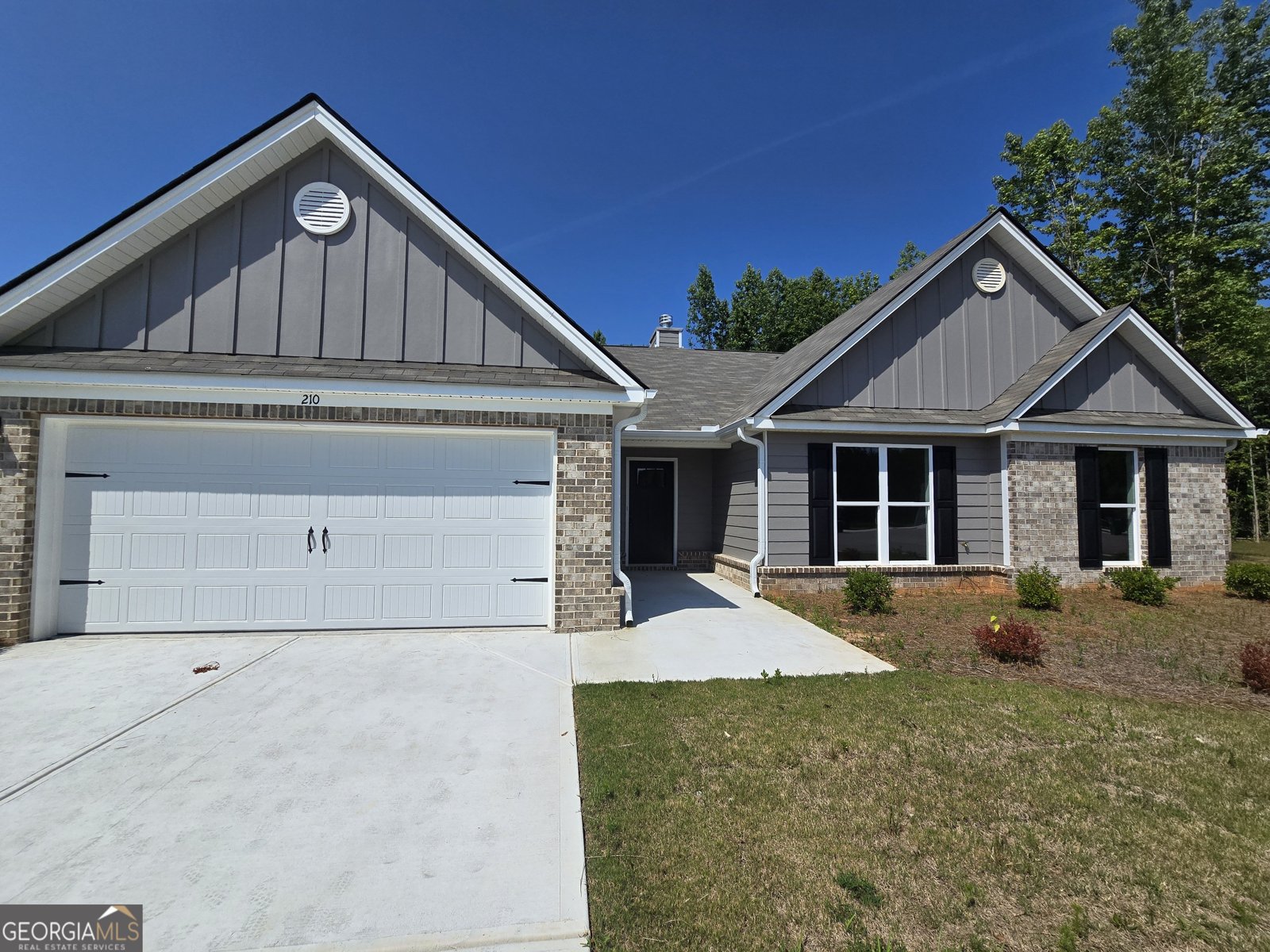 210 210 Hummingbird Lane Statham - 1