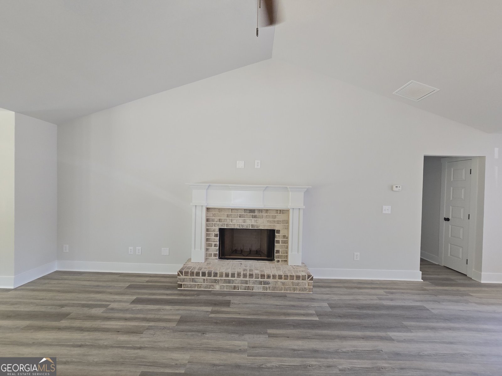 210 210 Hummingbird Lane Statham - 2