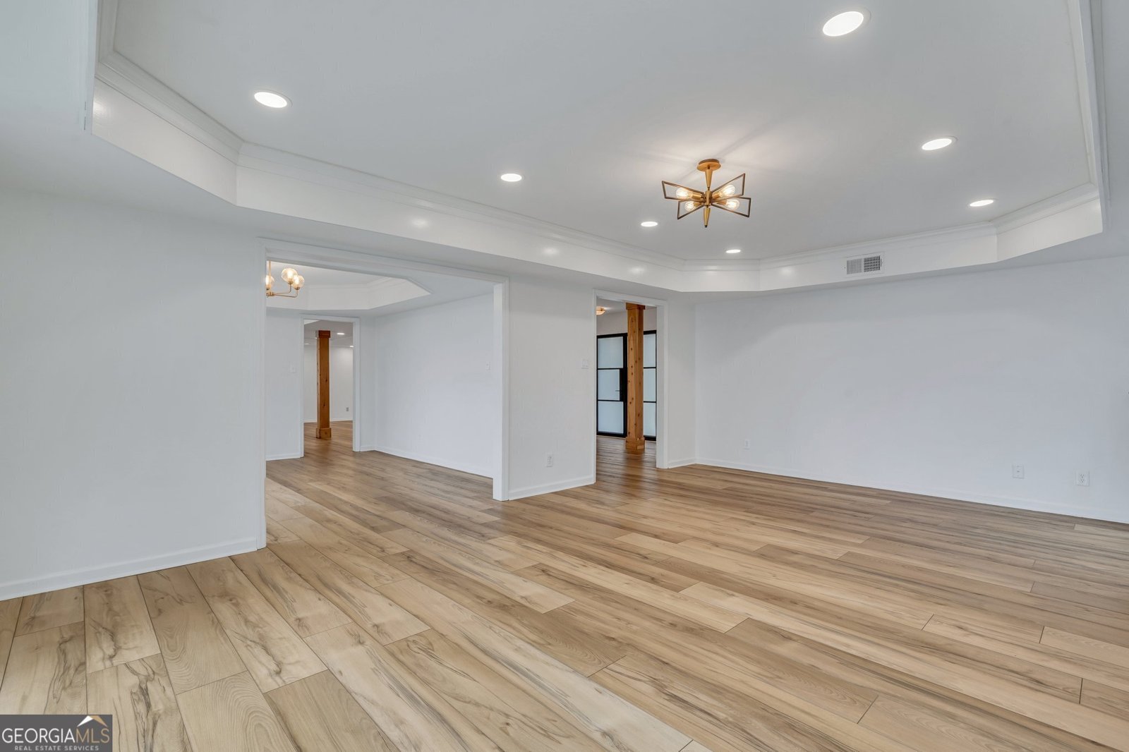 1015 Mill Hill Road Richmond Hill - 10