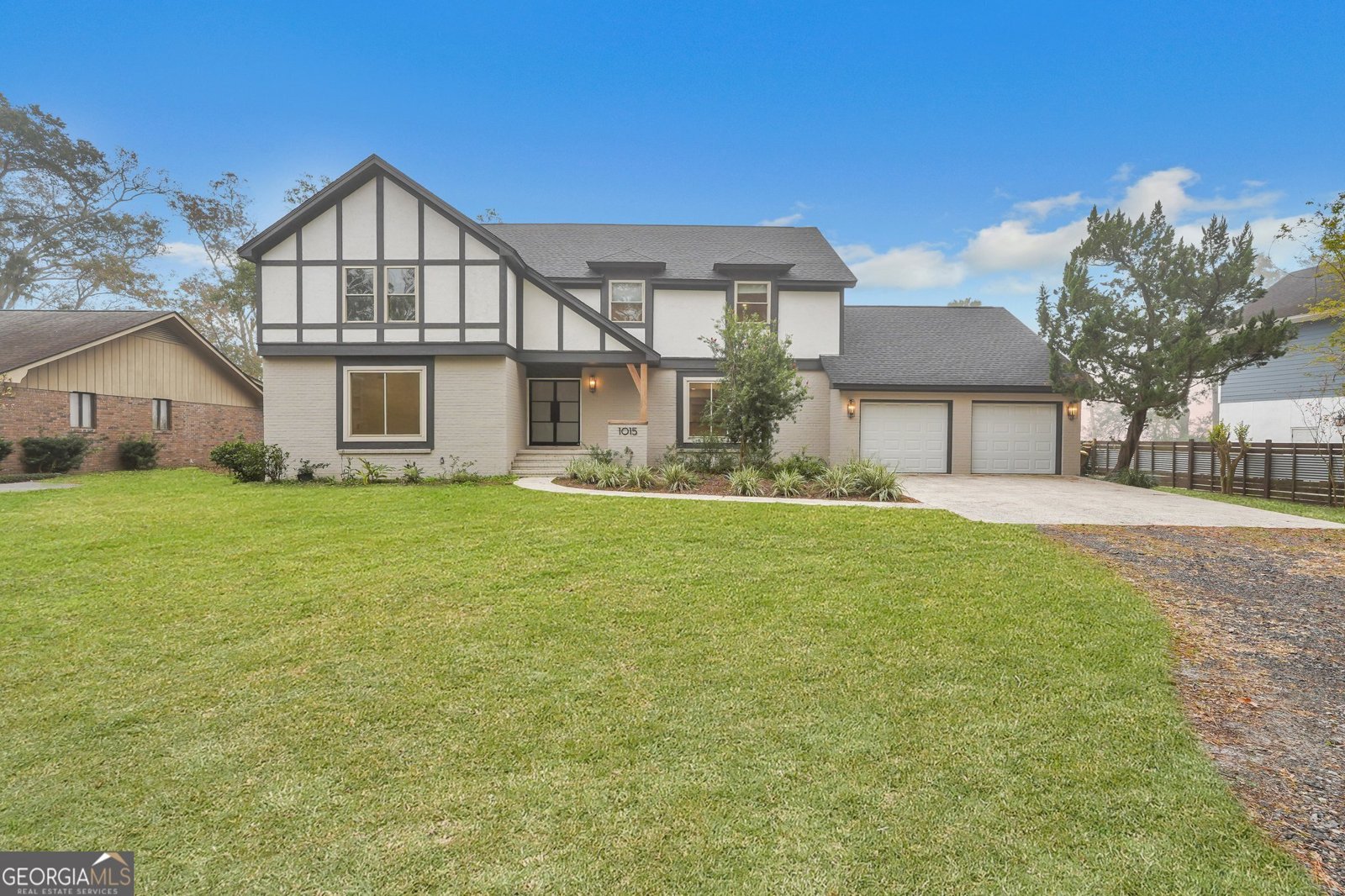 1015 Mill Hill Road Richmond Hill - 2