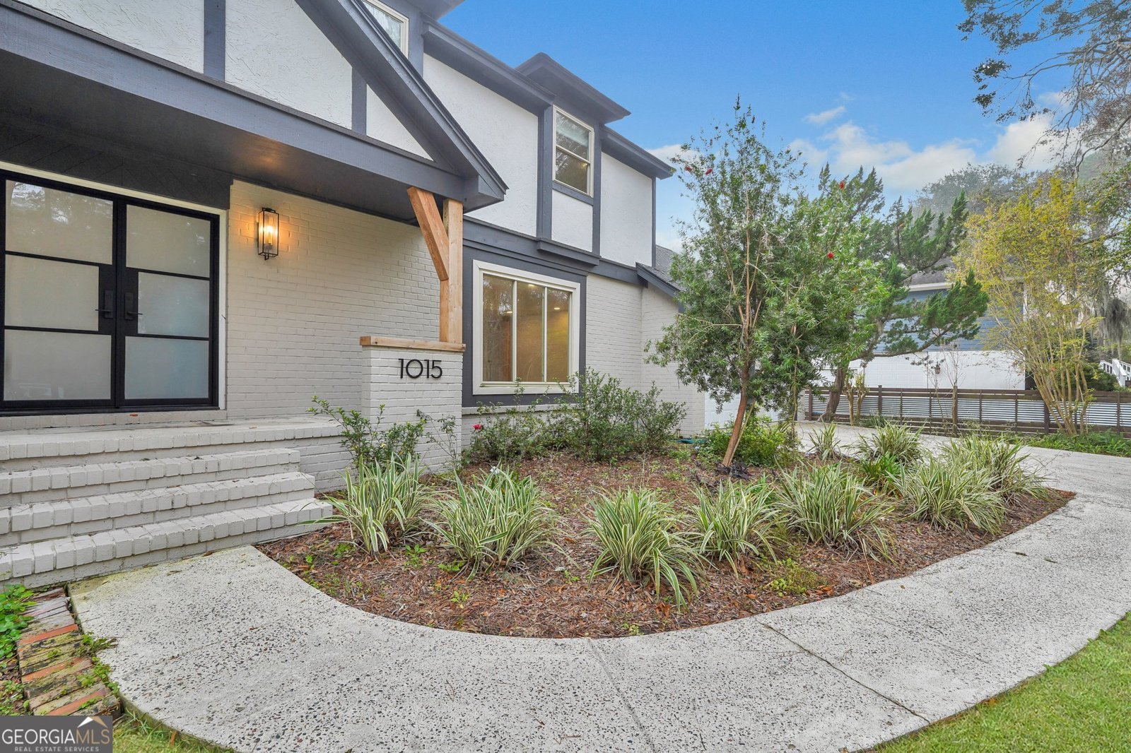 1015 Mill Hill Road Richmond Hill - 3