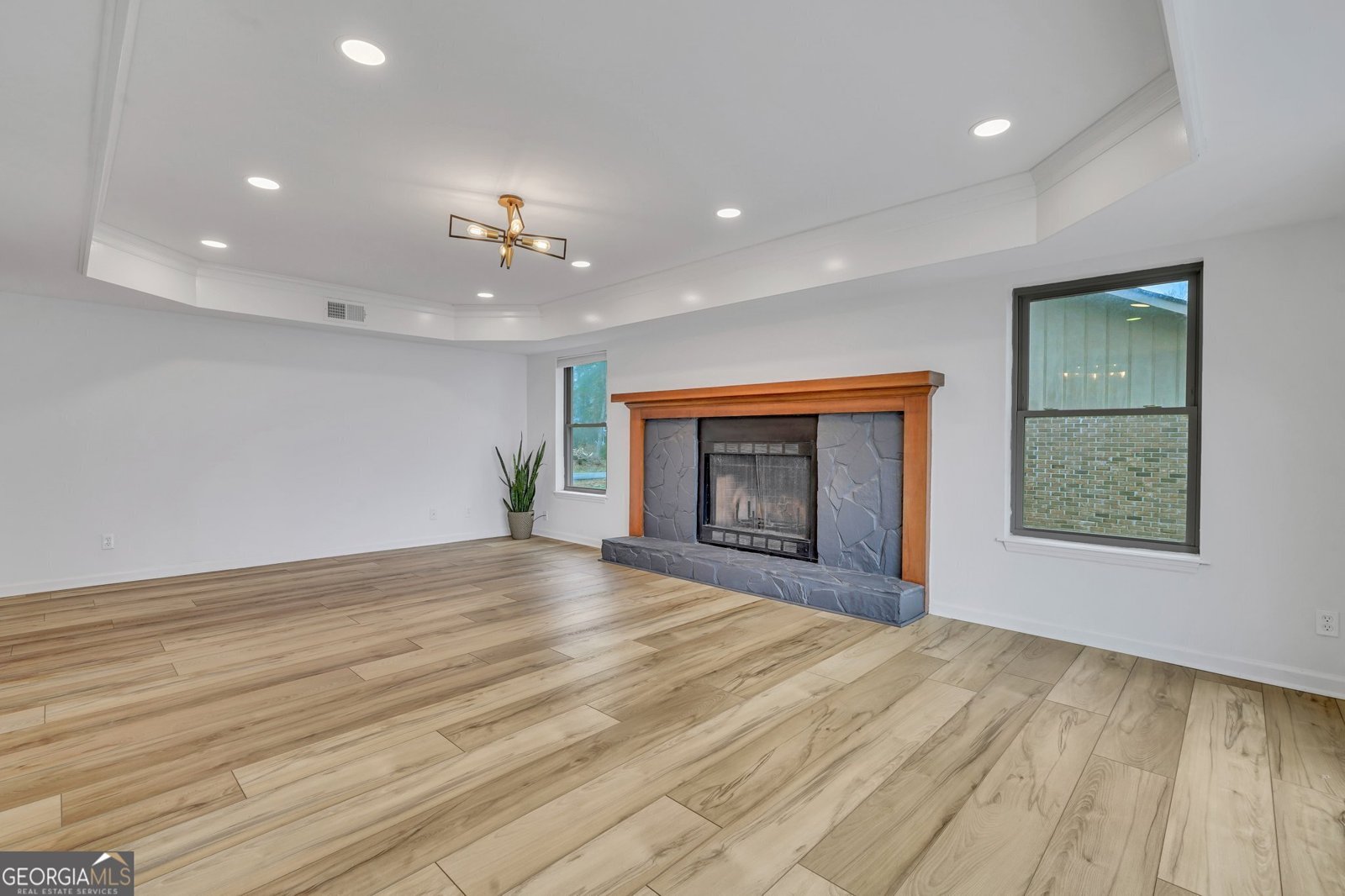 1015 Mill Hill Road Richmond Hill - 9