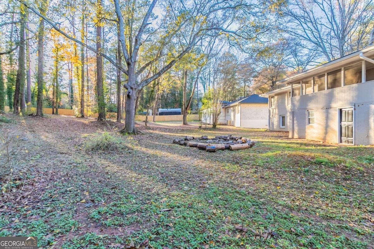 2836 Hedgewood Drive Atlanta - 25