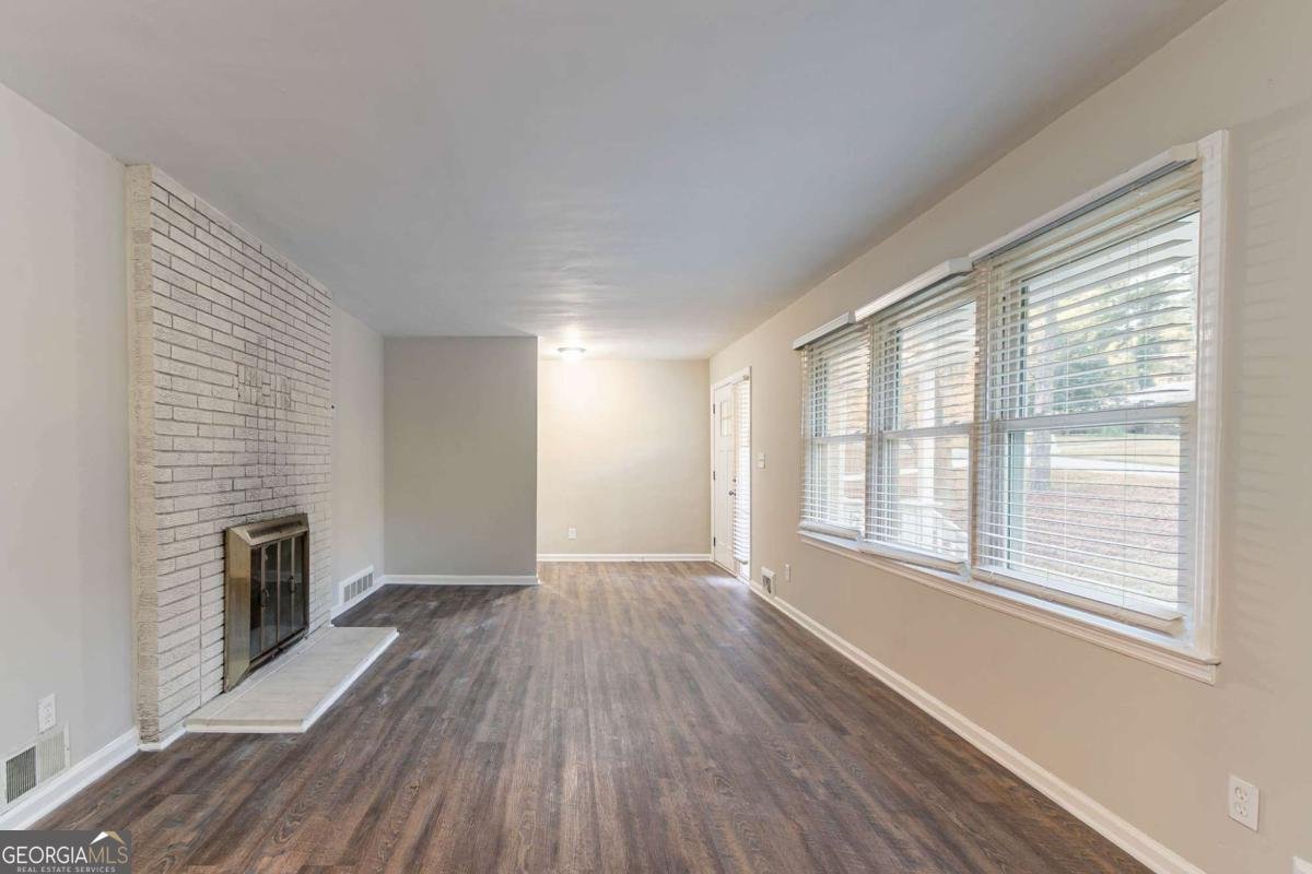 2836 Hedgewood Drive Atlanta - 4