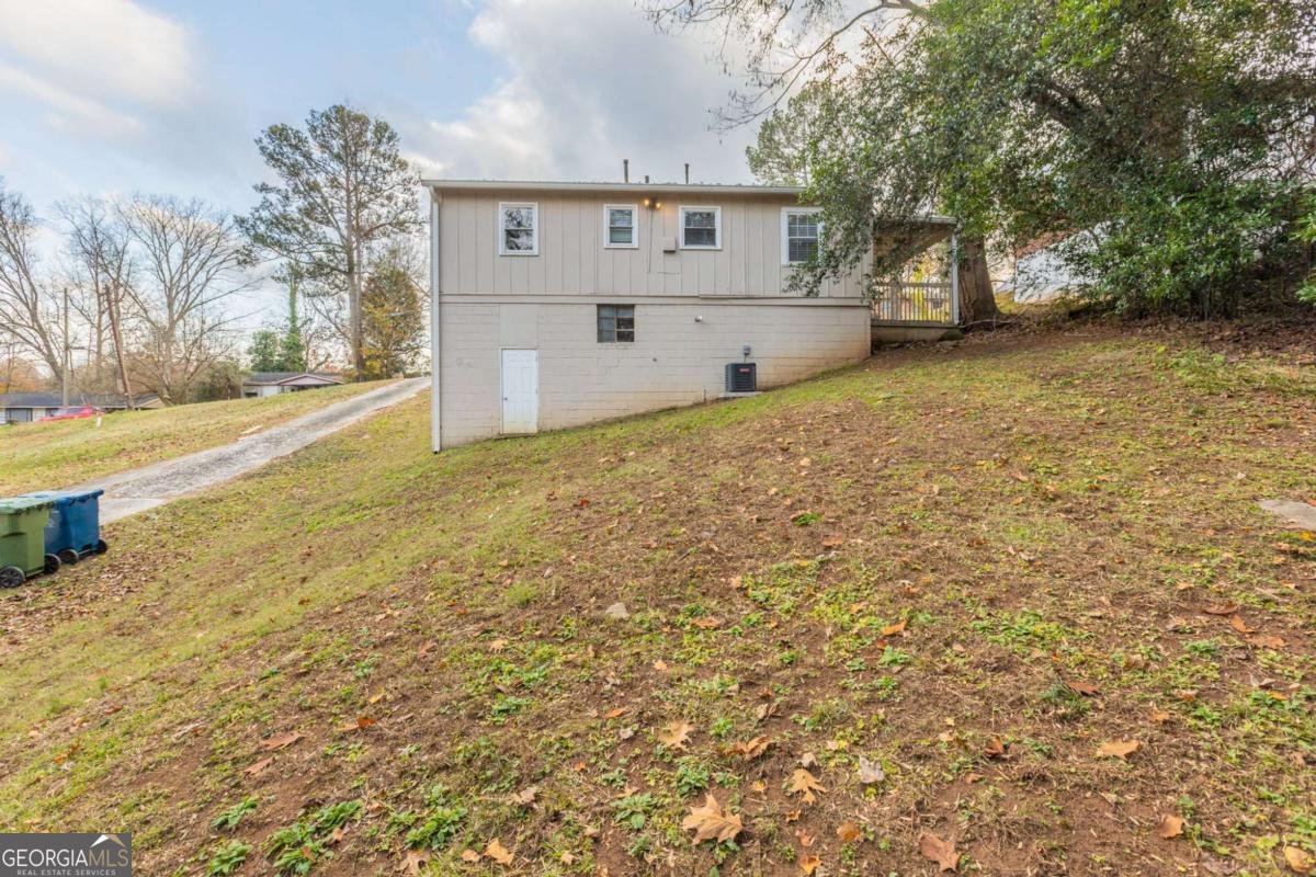3597 Fairlane Drive Atlanta - 23