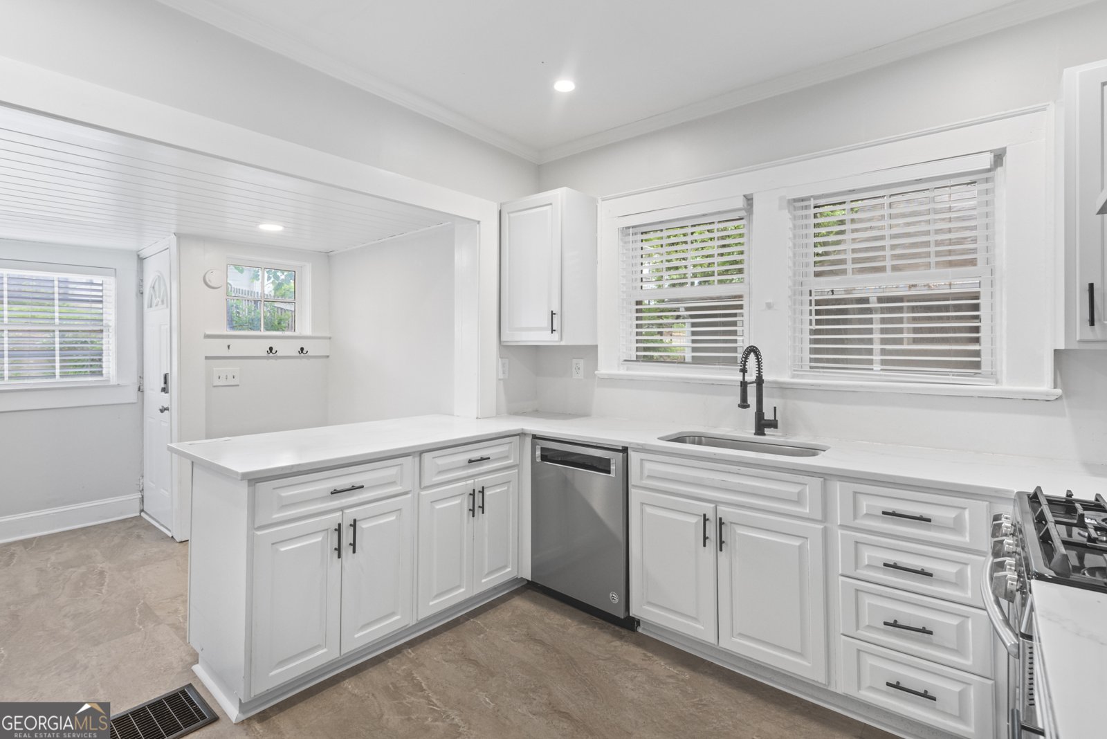 1015 Deckner Avenue Atlanta - 17