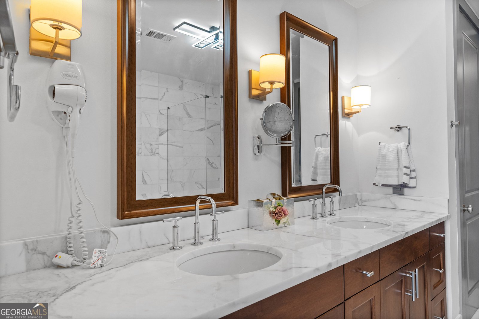 3630 Peachtree Road Atlanta - 25