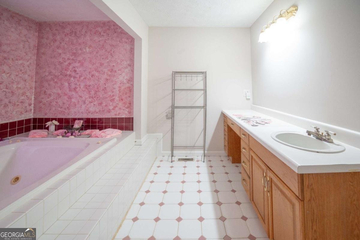70 HONEYSUCKLE Lane Carrollton - 43