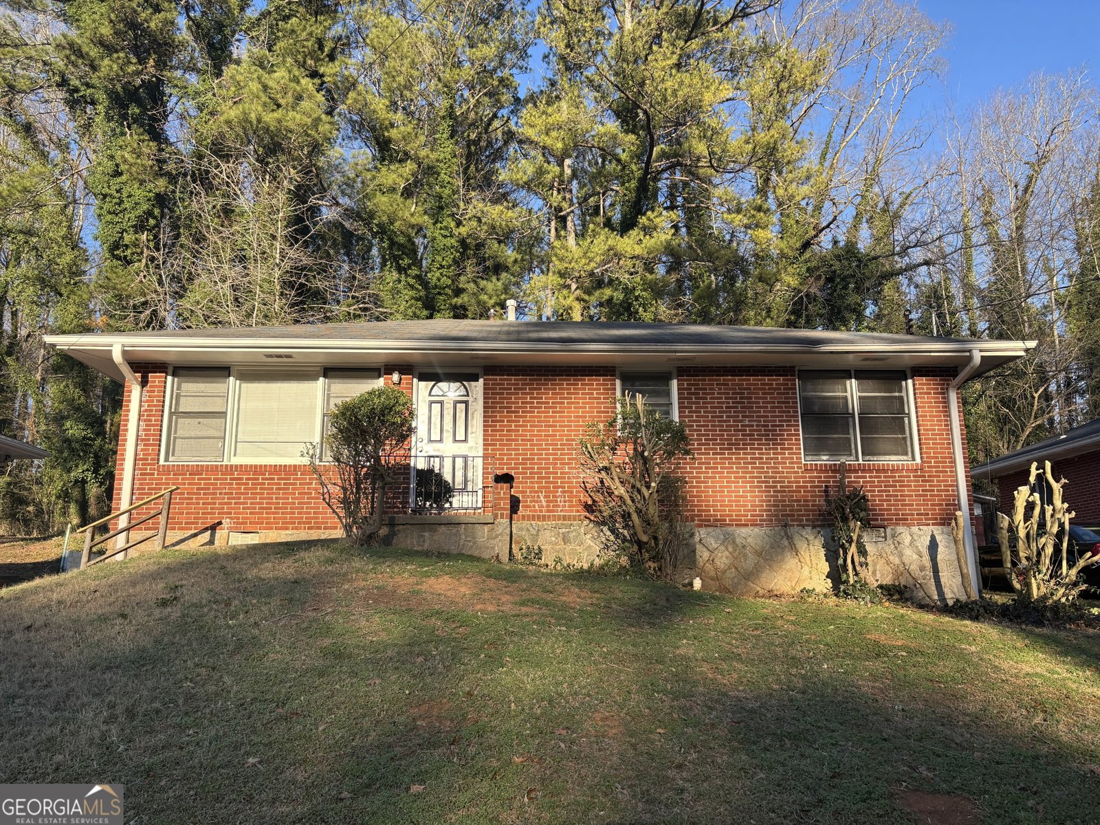 2028 Wells Drive Atlanta - 1