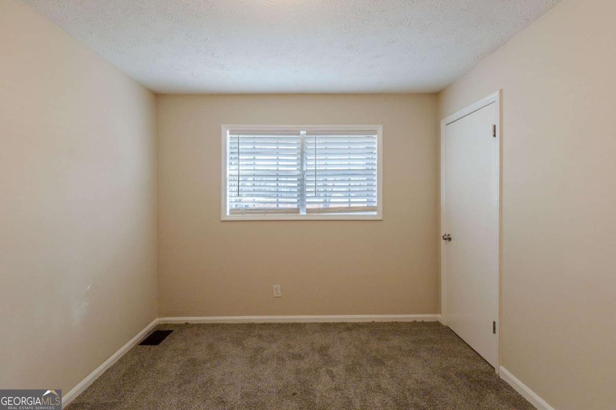 4731 Kings Highway Douglasville - 19