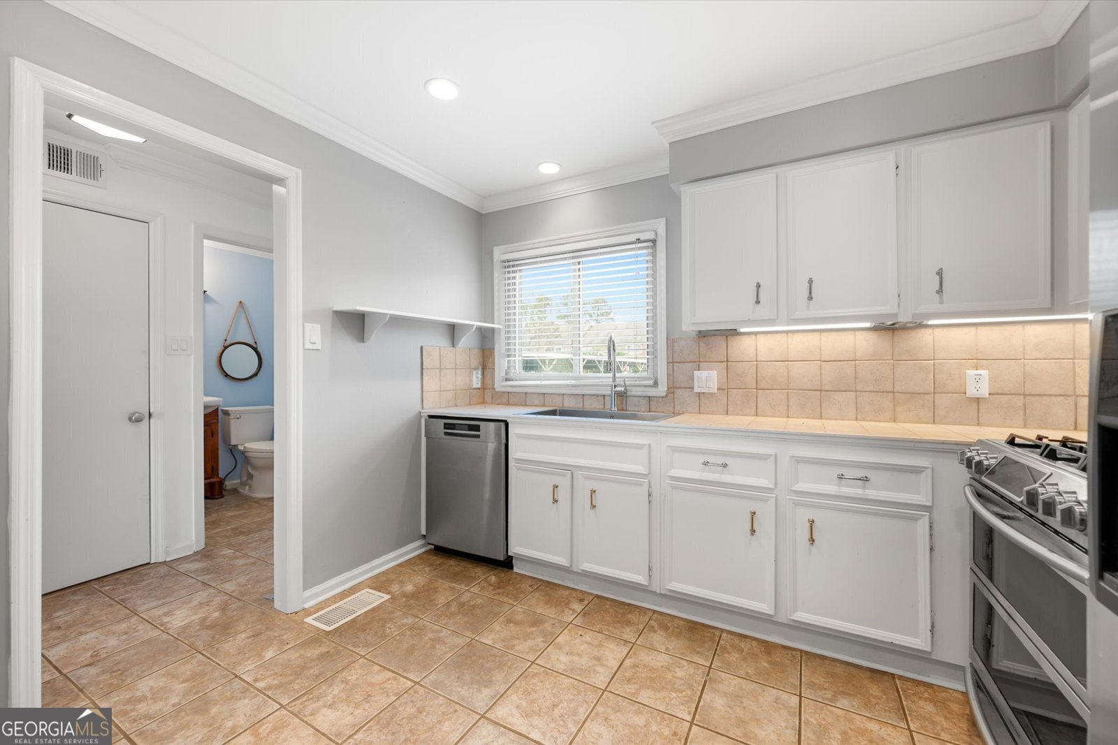 12502 Apache Avenue Savannah - 17