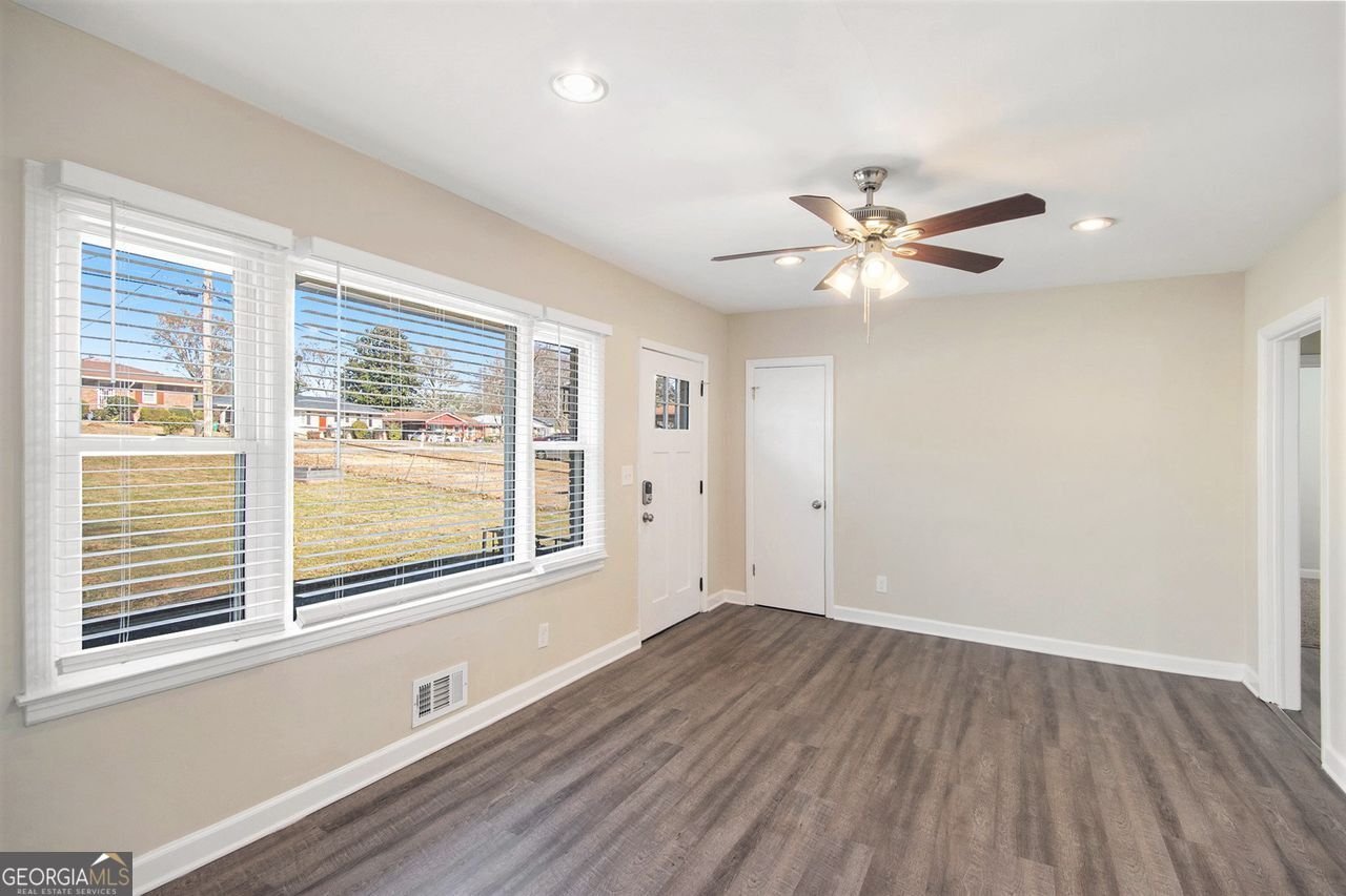 1620 FLINTWOOD Drive Atlanta - 3