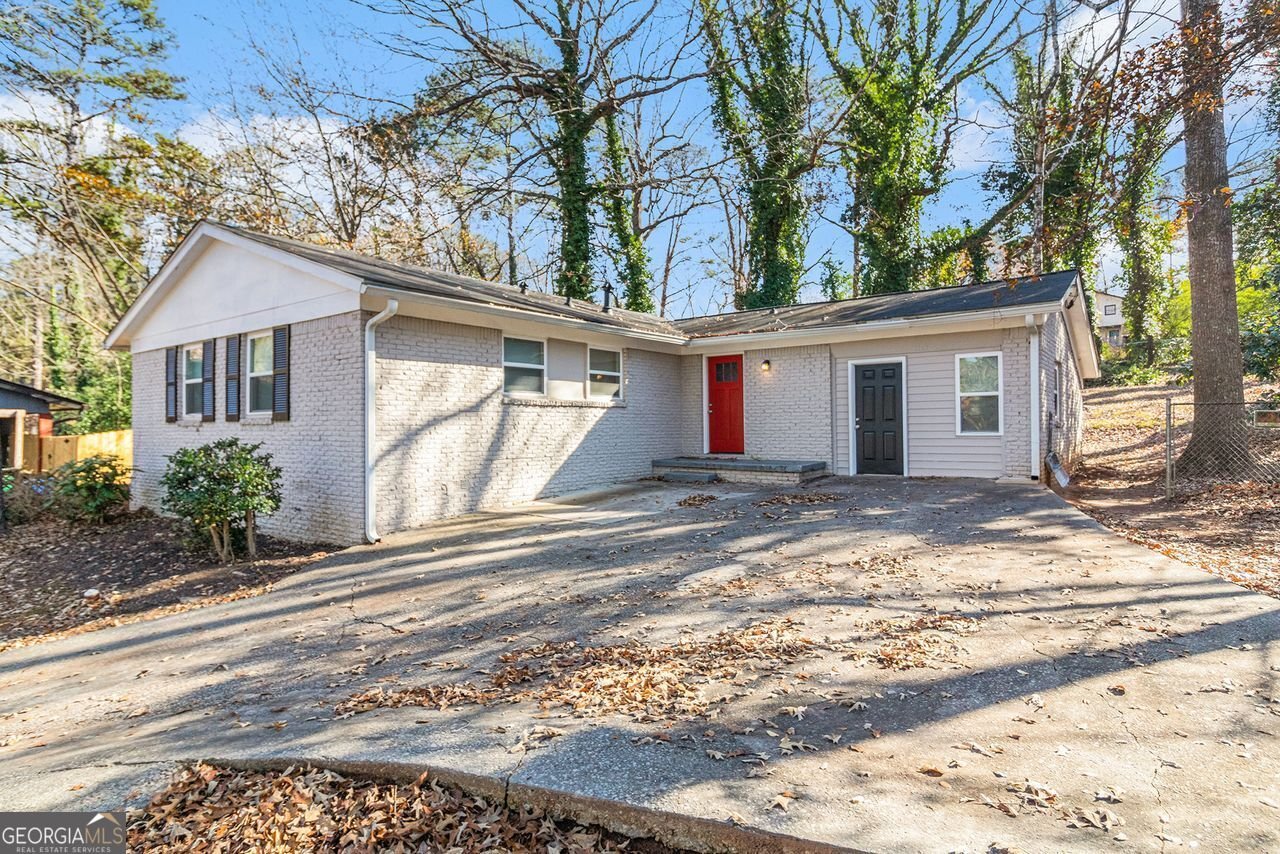 2307 CRESTA Drive Decatur - 1