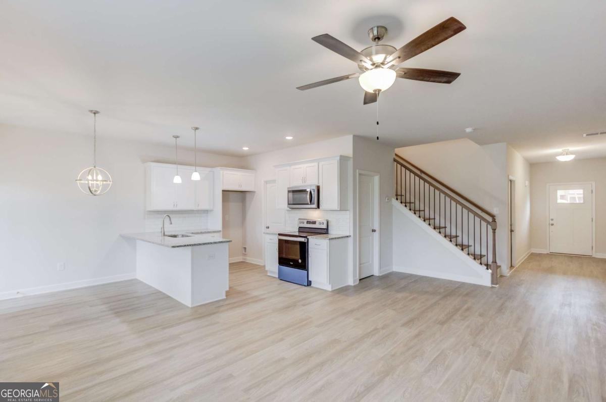 6389 Pine Ridge Point Lula - 6