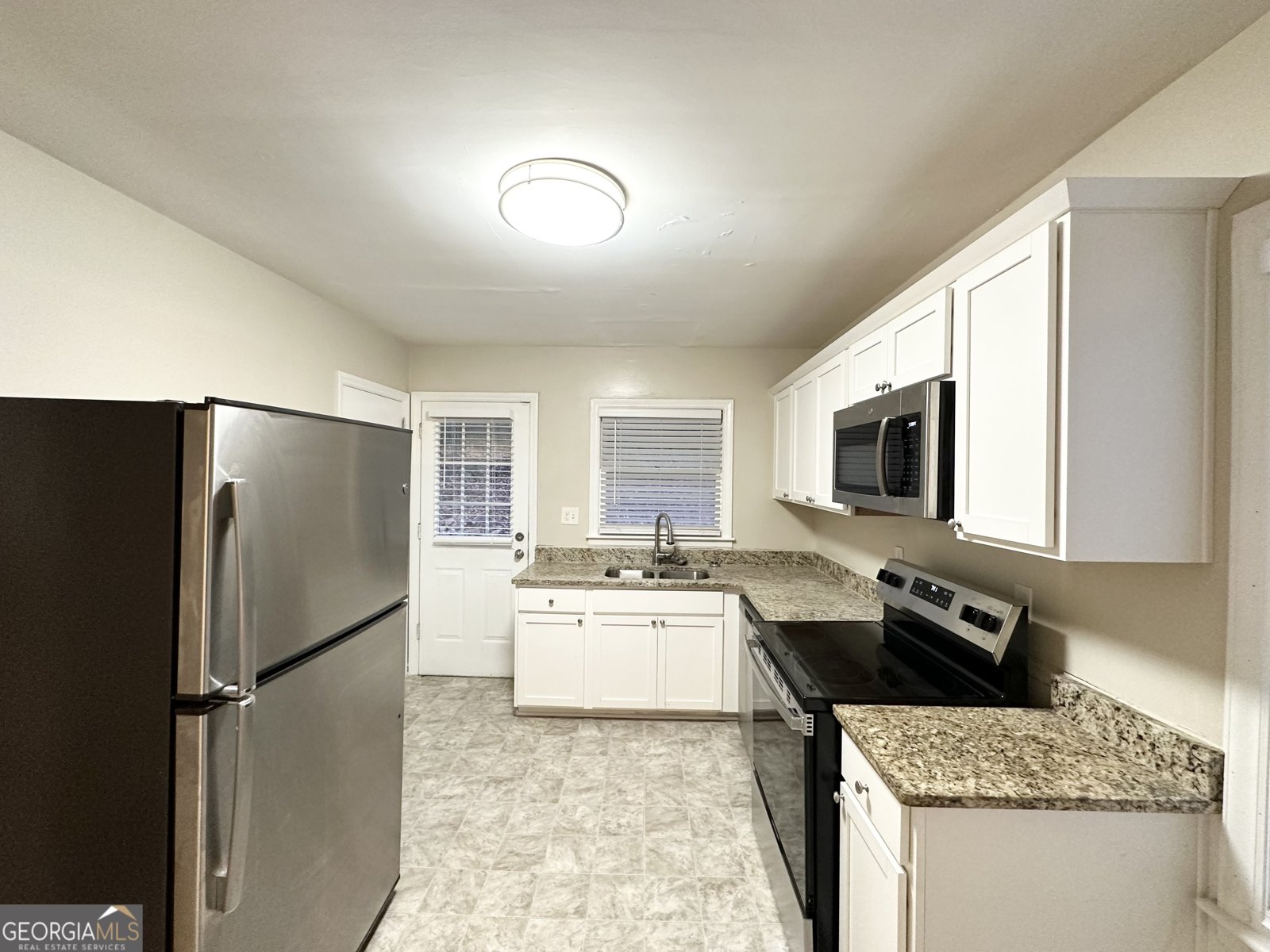2816 Cloverhurst Drive East Point - 5
